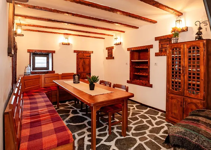 別荘 родопчани スモーリャン